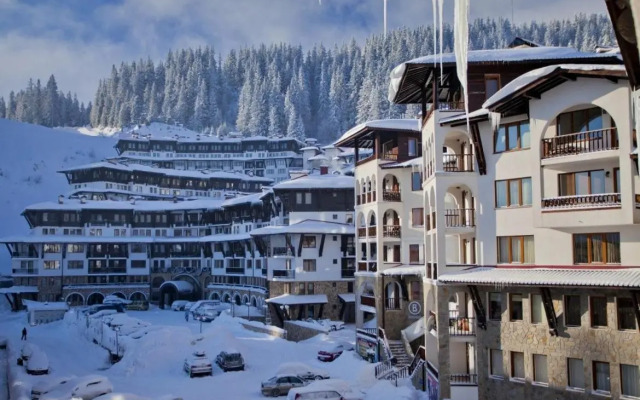 Ski-in ski-out Studio 2A7 Grand Monastery