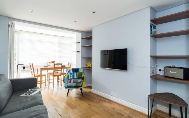 Wonderful 2Br Duplex Flat In Kennington