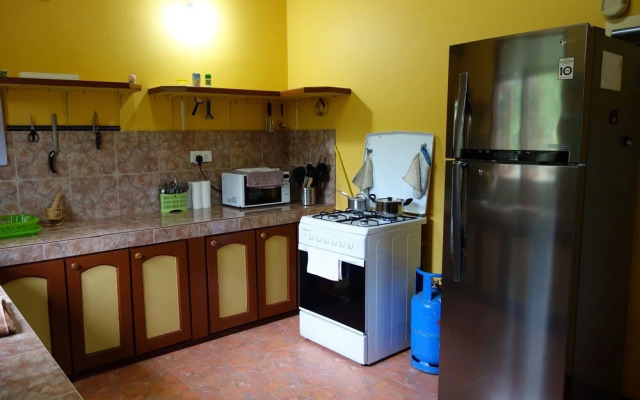 Manel Guesthouse