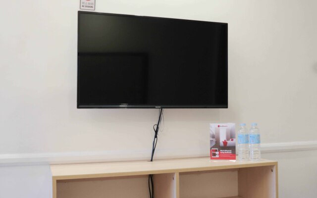 RedDoorz Premium @ Wireless Mandaue Cebu