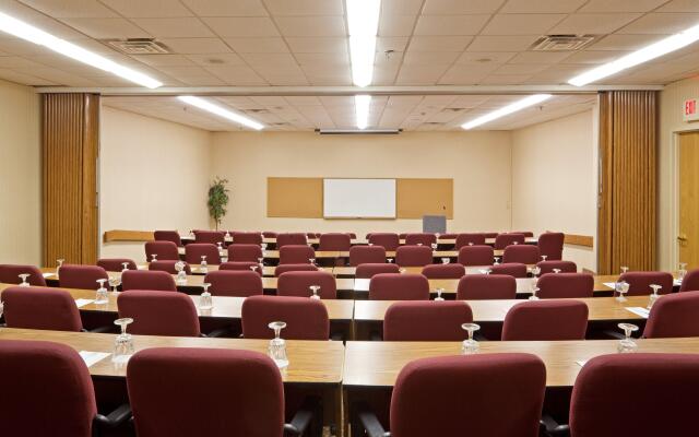 enVision Hotel & Conference Center Mansfield-Foxboro