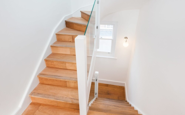 Lillie Road Residence Iv (No Front Desk)