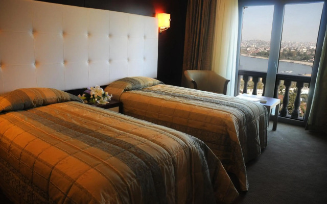 Paradise Island Hotel