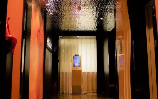 Huaihua  Qisu Hotel