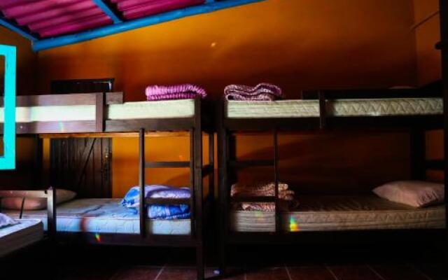 SUEñO PROFUNDO HOSTEL