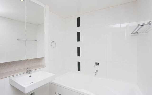 B08-darling Harbour Studio