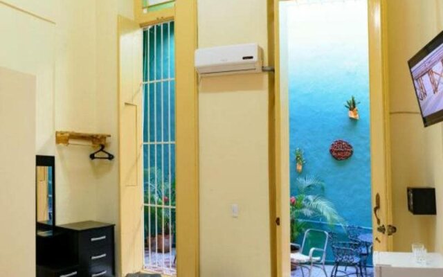 Ana Belkis House