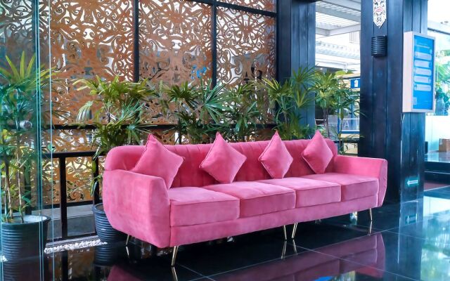 Golden Tulip Balikpapan Hotel & Suites