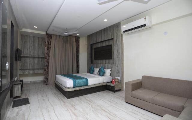 Capital O 13551 Haveli Palace