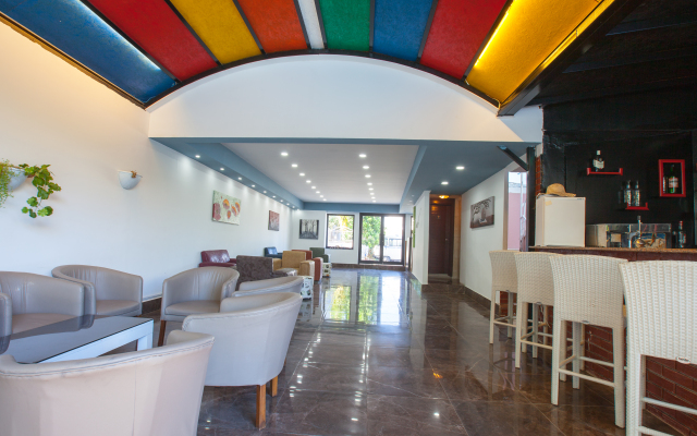 Nergos Side Hotel