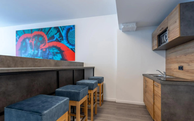 Trip Inn Living & Suites