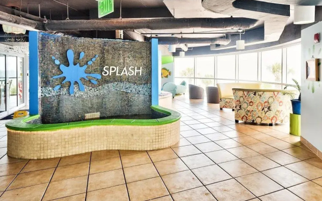 Splash 1401E 115522 by RedAwning