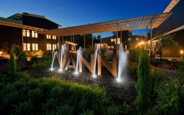 Vann Spa Hotel and Conference