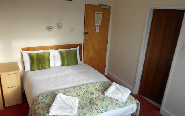 Marine Lodge