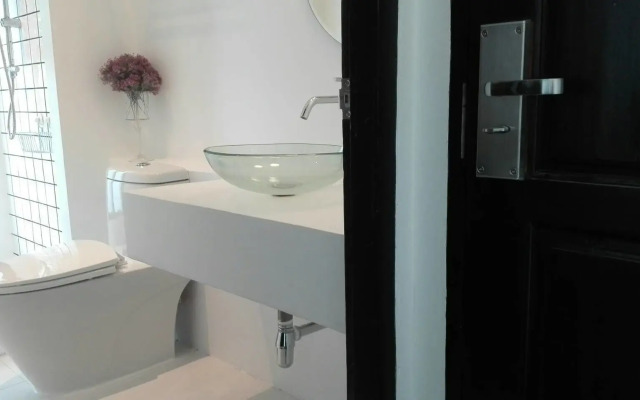 Trat 101 Hotel