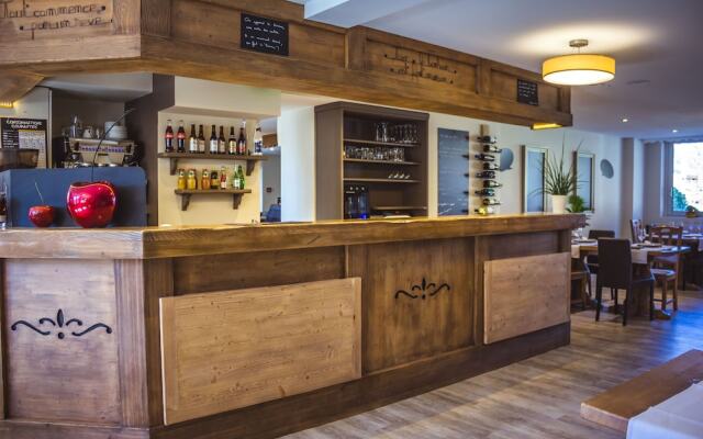 Logis Hôtel le Relais du Mont Blanc