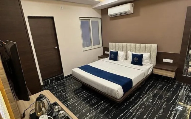 Hotel Aura Grande - Indore