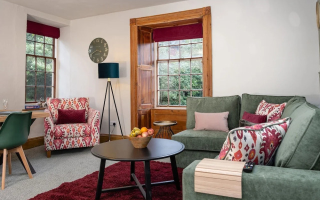 Watermouth Castle, Rhododendron Apartment