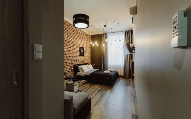Leo Apartments Main Square