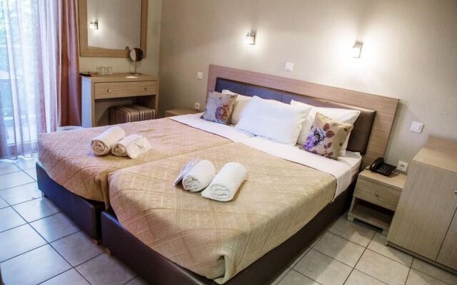 Platy Beach Hotel