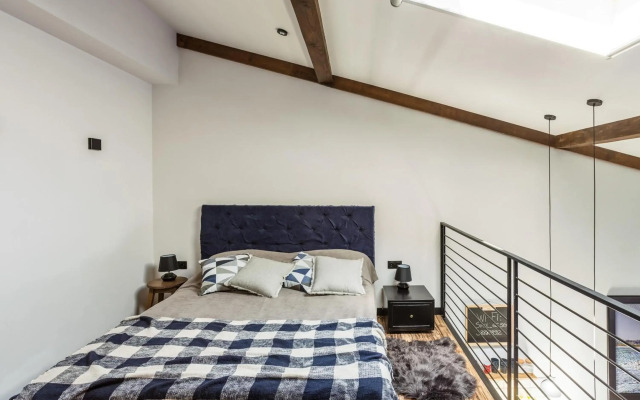 Two level apartment for 5