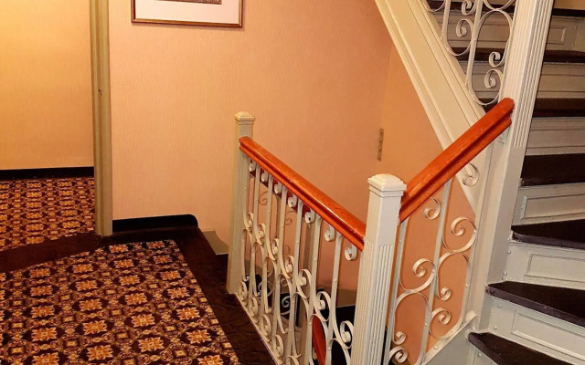 Hotel Newton
