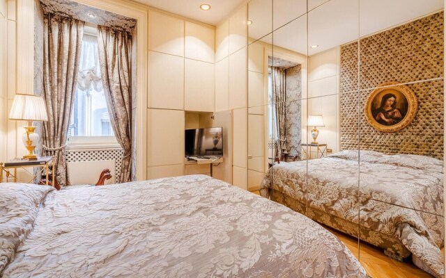Stunning Apartment in Roma With Wifi and 2 Bedrooms