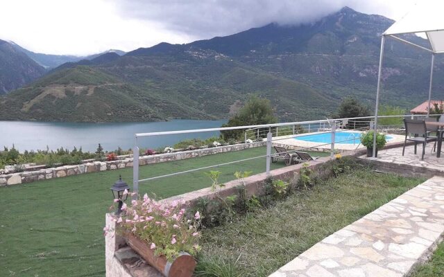 Kedros Chalet