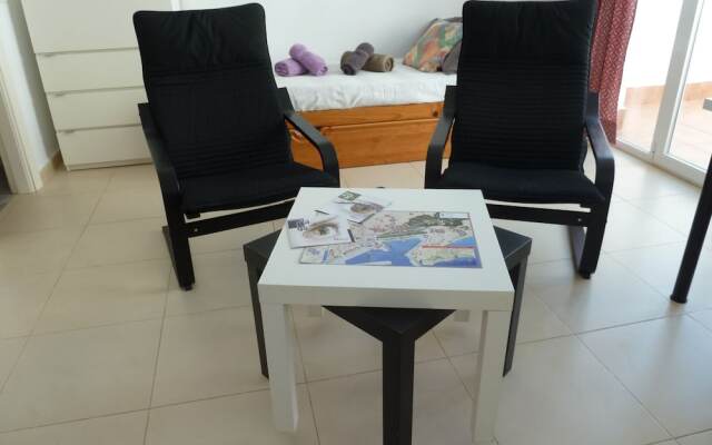 Sunny Apartments Studio