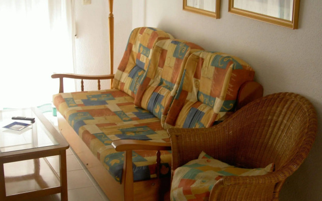 Apartamentos Turísticos Hawaii 4-5