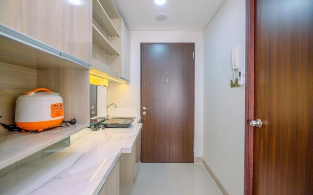Cozy And Restful Studio At Transpark Cibubur Apartment