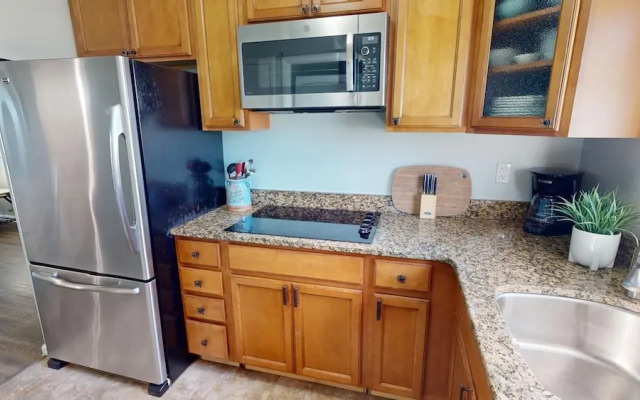 Lighthouse Point 25C - Endless Summer