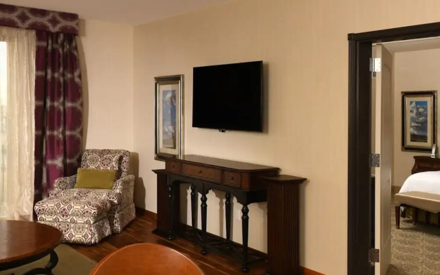 Woolley's Classic Suites Denver Airport