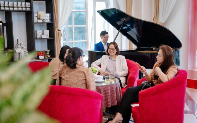 White Palace Lam Son