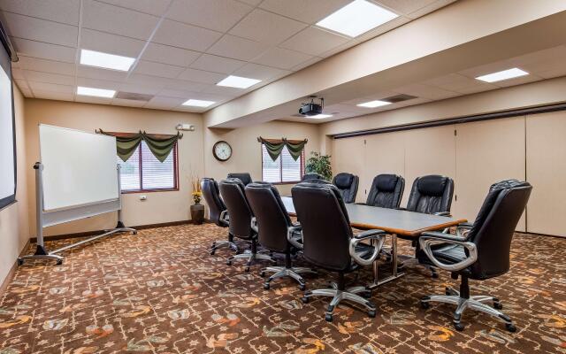 Best Western Plus Country Inn & Suites