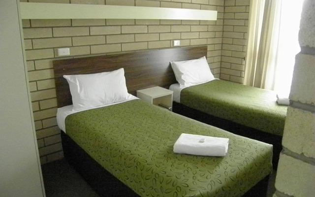 7th Street Motel
