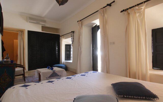 Riad Essaada
