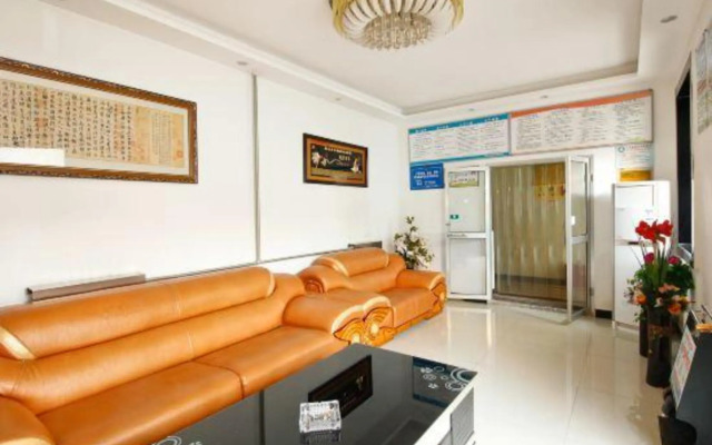 Xunyi cinema business hotel