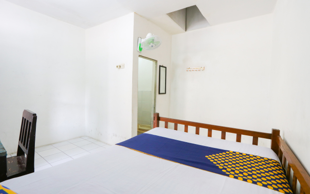 SPOT ON 2422 Hotel Moga Sari