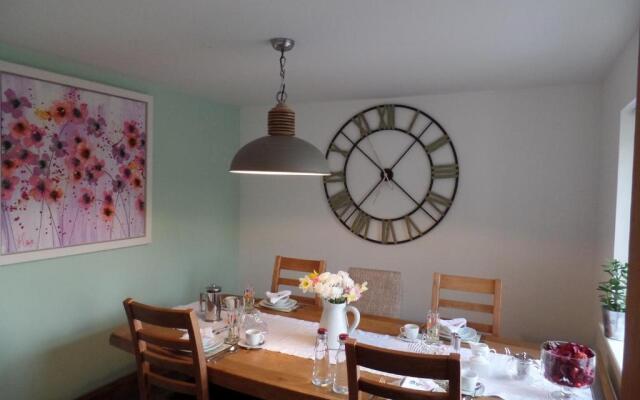 Lon Y Traeth Bed & Breakfast