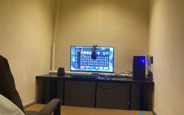 Hefei Chaoshen E-sports Hotel (Anhui Great Market Hefei Railway Station)