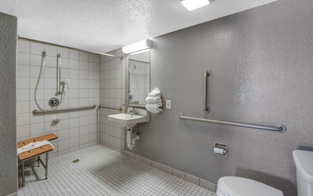 Motel 6 Lexington East