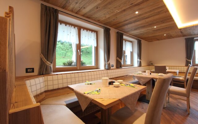 Dolomites B&B Suites and Apartments
