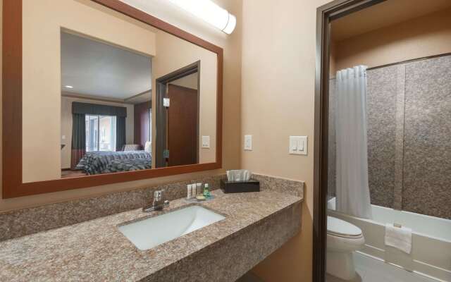 Super 8 by Wyndham Karnes City