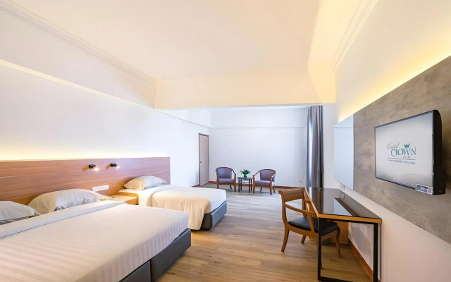 Crystal Crown Hotel Harbour View