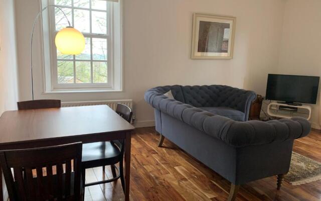 Apartment 3 The Grove