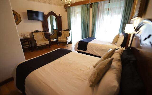 Luna Hotel