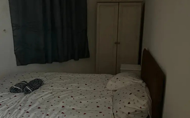 Stunning 4bedrooms Flat