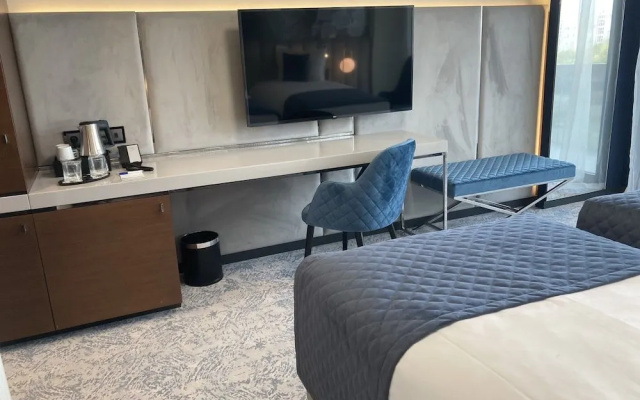 Tisia Hotel & Spa