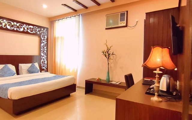 Park Square Hotel And Banquet